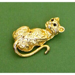Vintage Golden Leopard Brooch K29